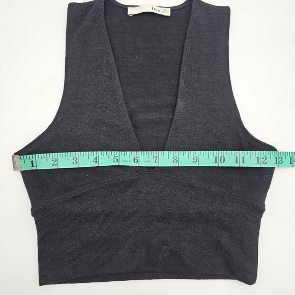 Aritzia Wilfred Free Valeria Deep V-Neck Top XS, Black - Picture 4 of 11